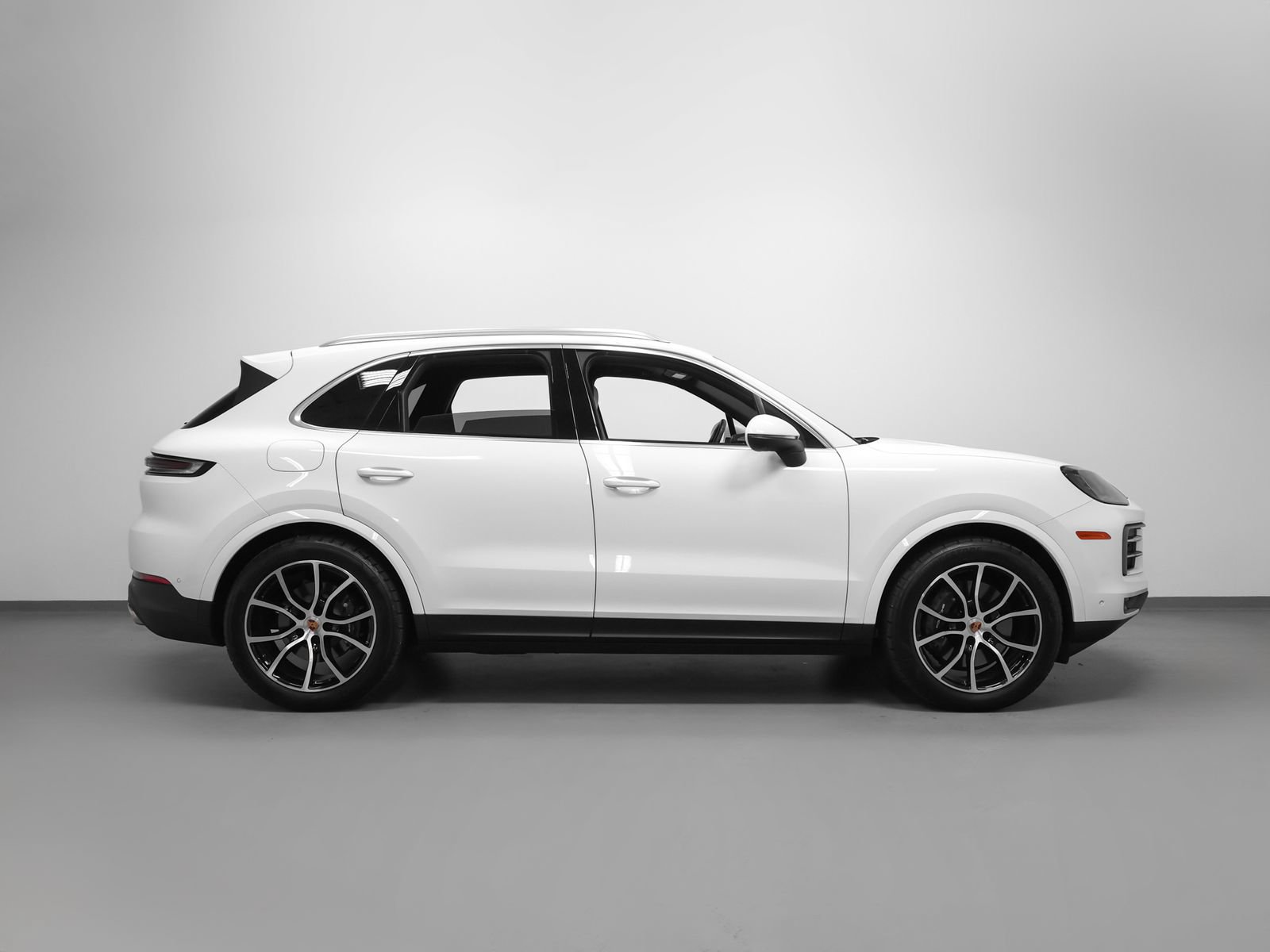 Certified 2026 Porsche Cayenne AWD/4WD image 13