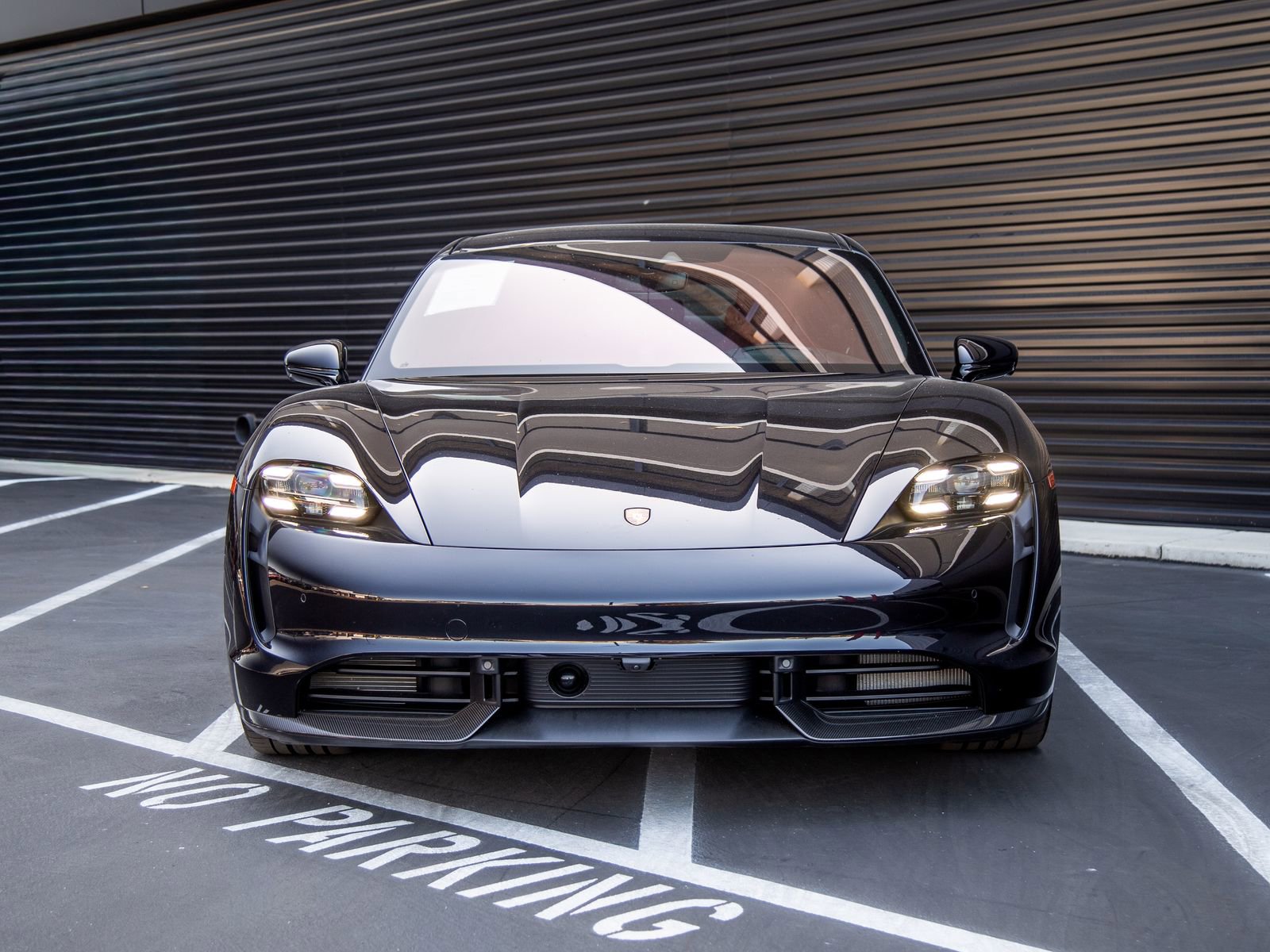 Certified 2024 Porsche Taycan Turbo S AWD/4WD image 10