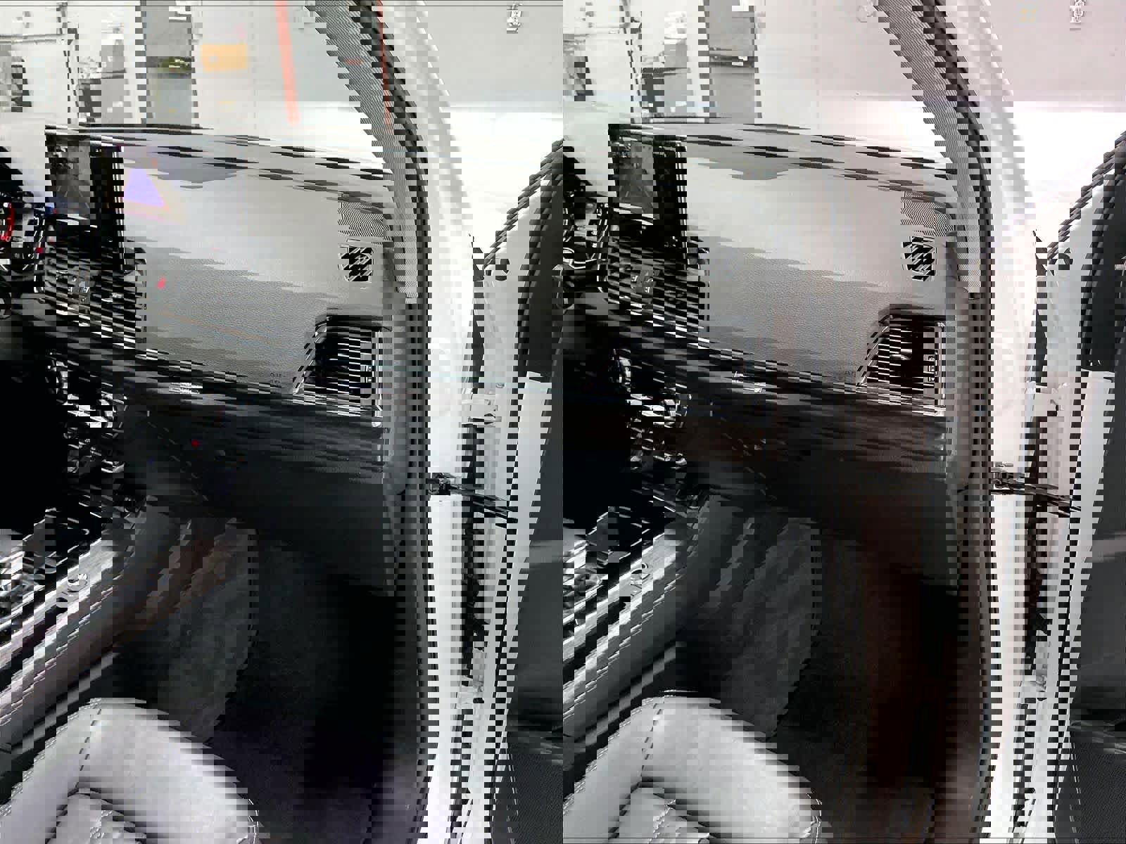 Used 2023 Audi Q5 2.0T Premium w/ Convenience Package image 18