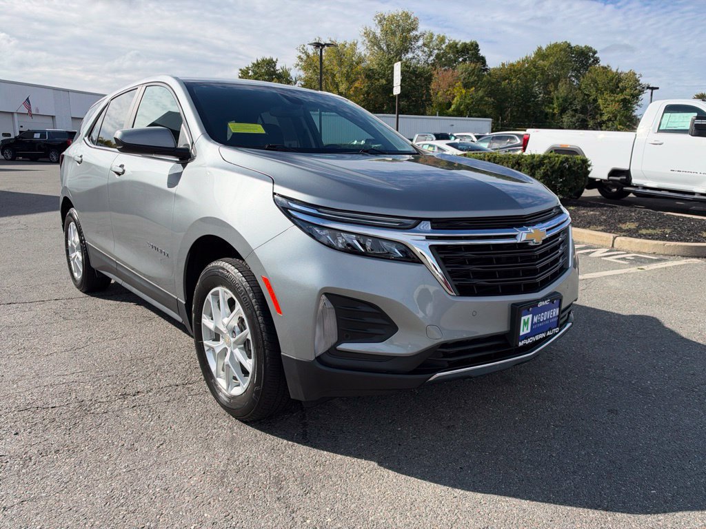 Used 2023 Chevrolet Equinox LT AWD/4WD image 9