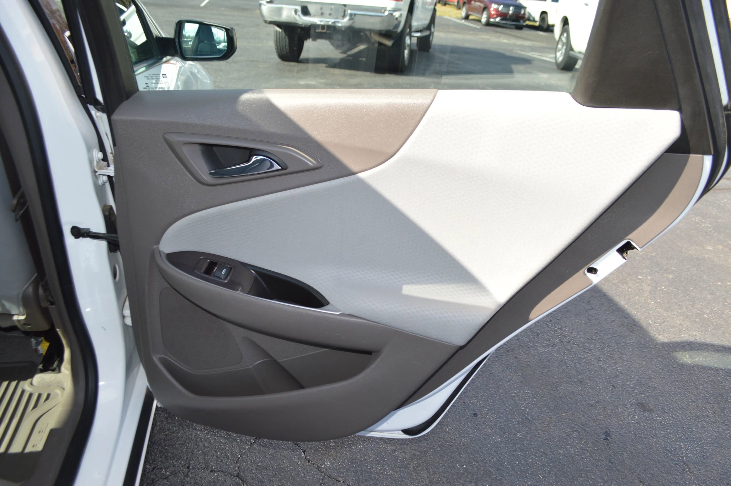 Used 2017 Chevrolet Malibu LS FWD image 26