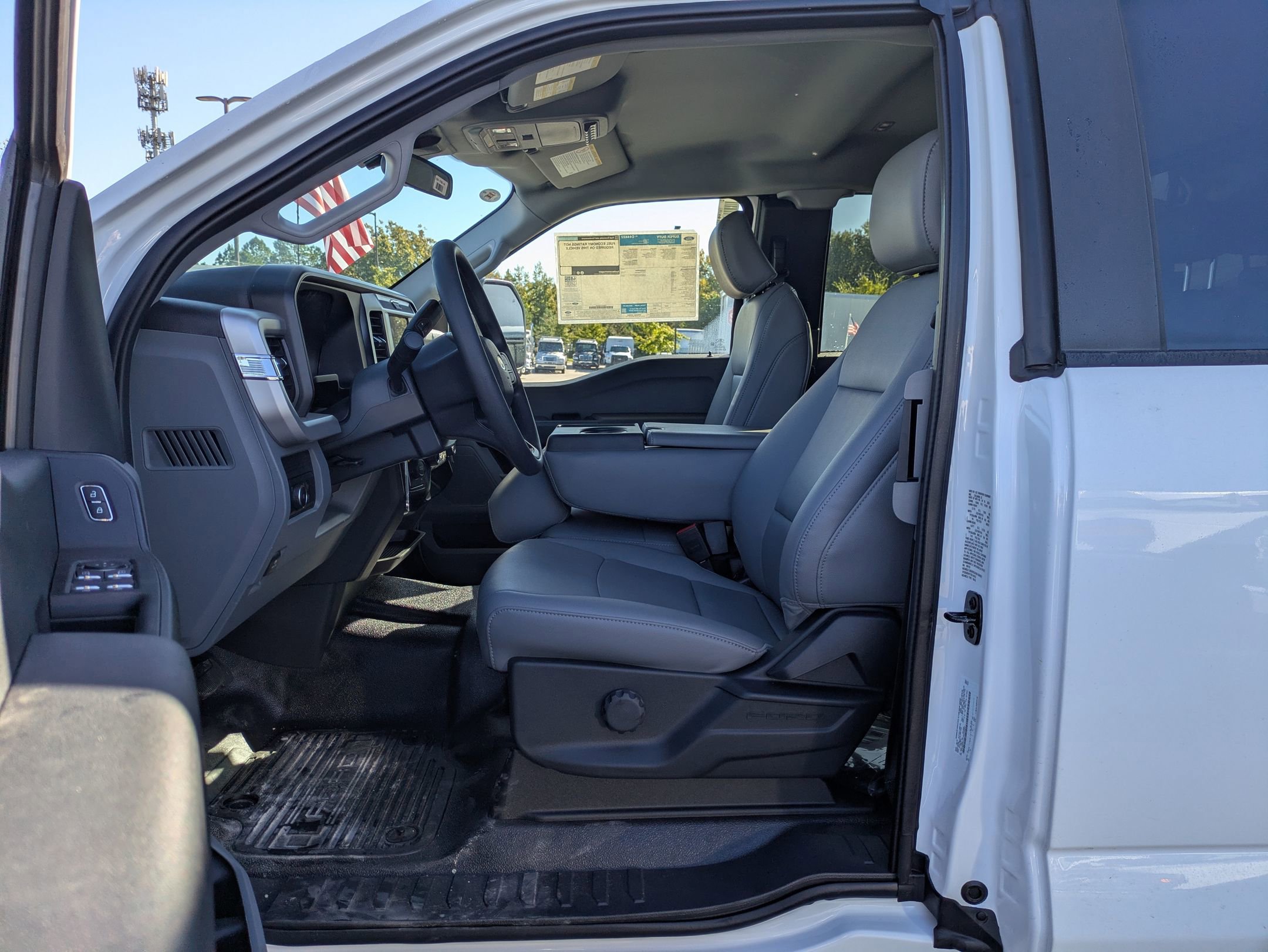 New 2026 Ford F550 4x4 Supercab Super Duty image 10