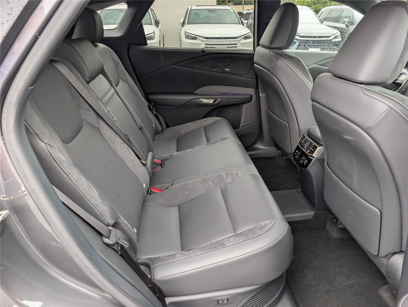 Used 2025 Lexus RX 450h AWD w/ Convenience Package image 12