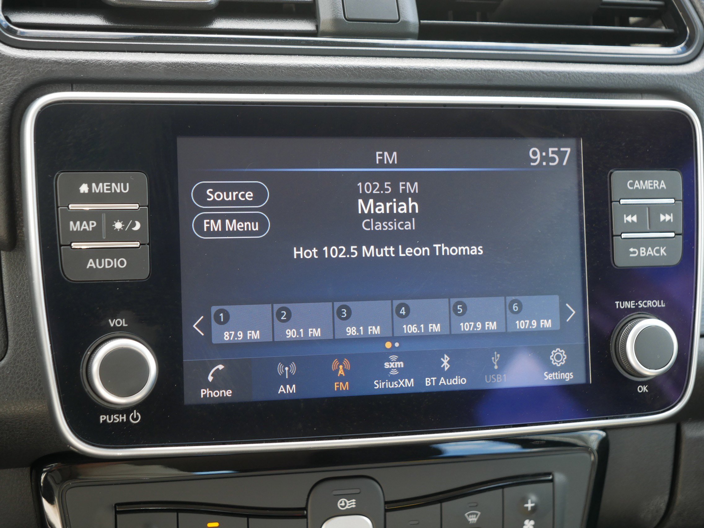 Used 2025 Nissan Leaf SV Plus FWD image 22