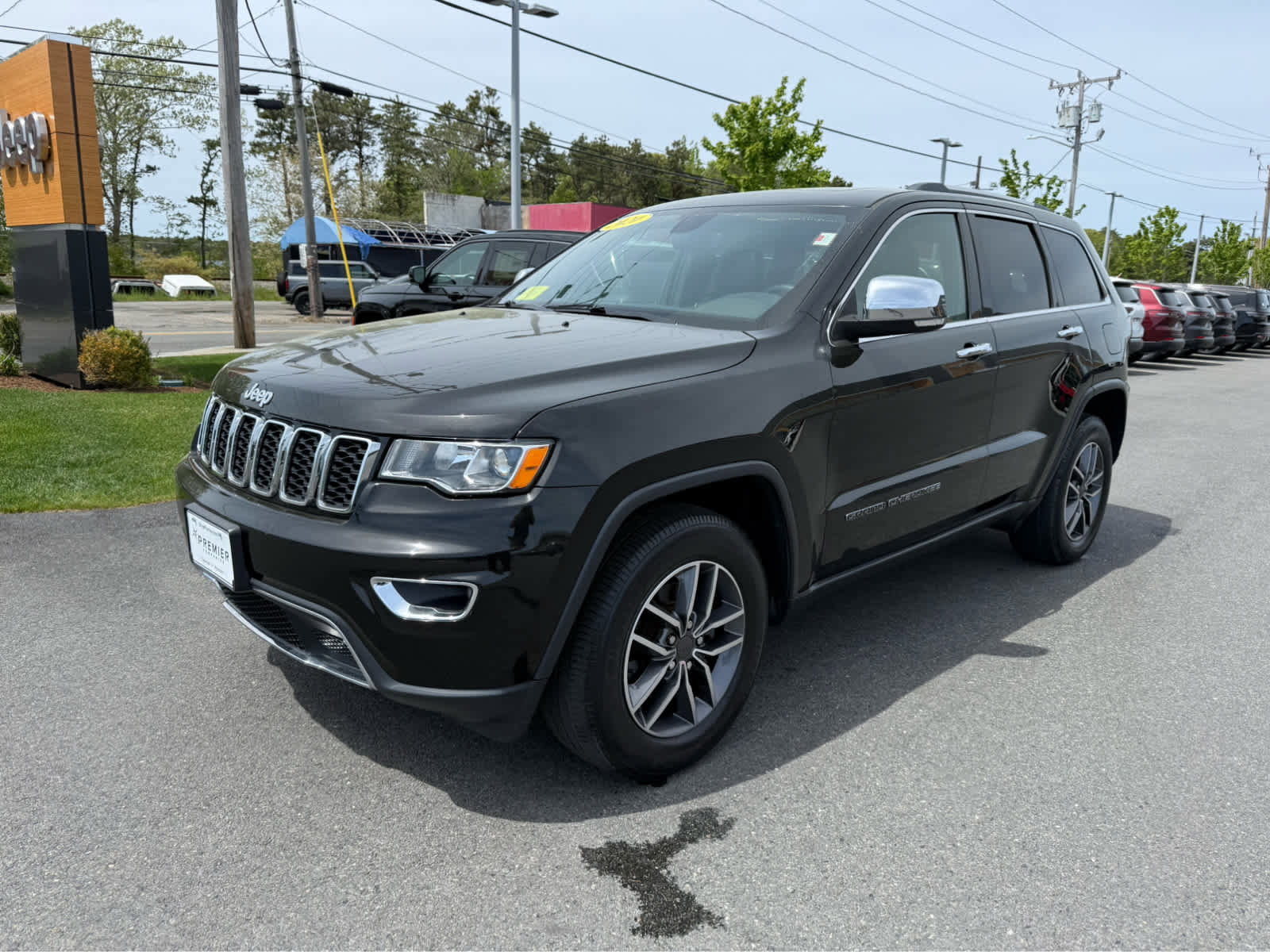 Used 2020 Jeep Grand Cherokee Limited w/ Trailer Tow Group IV AWD/4WD image 3
