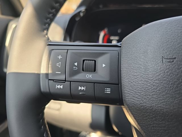 New 2026 Nissan Pathfinder SL w/ SL Premium Package FWD image 23