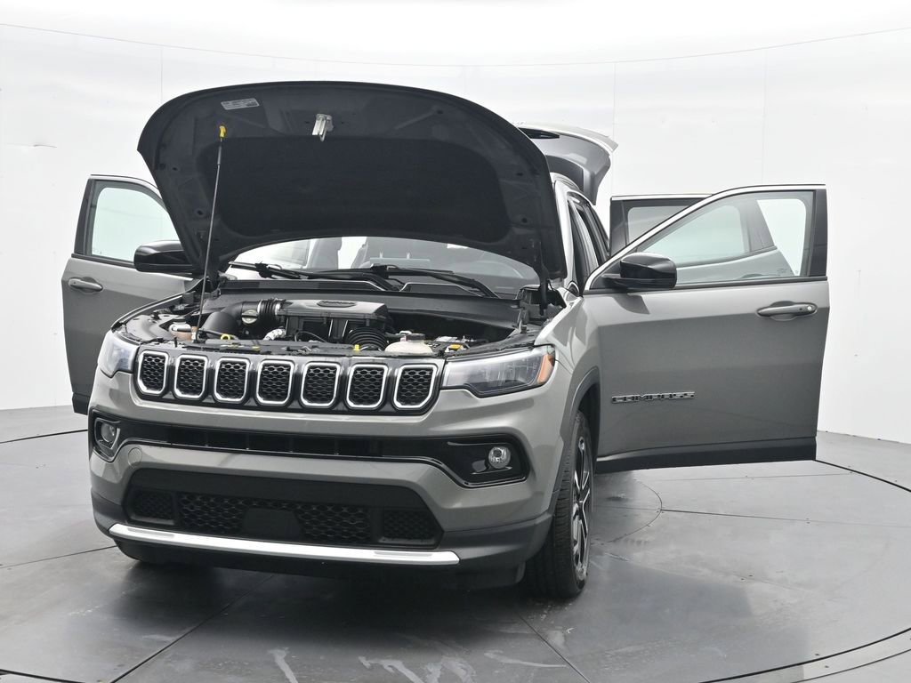 Used 2024 Jeep Compass Limited AWD/4WD image 42