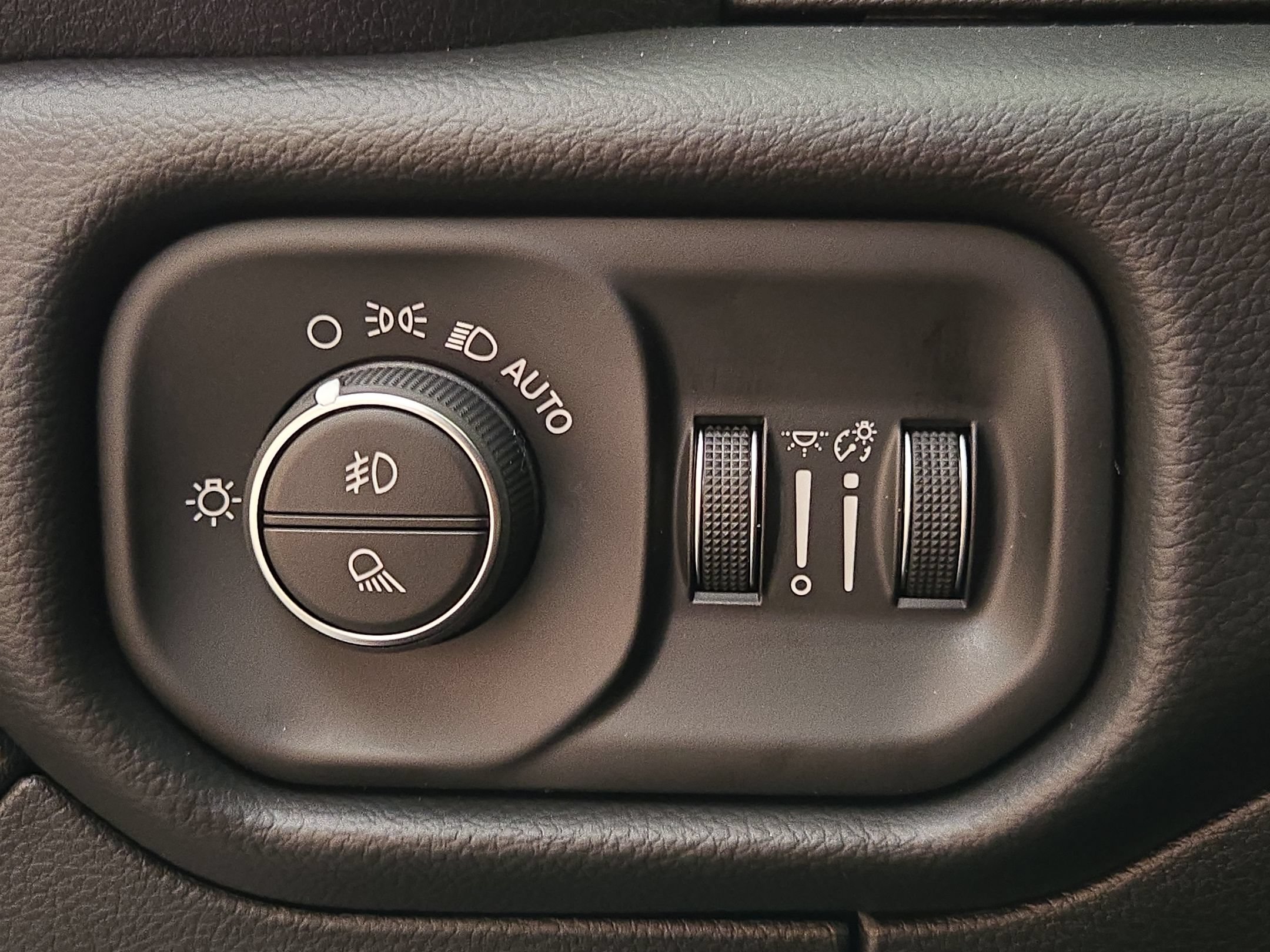 New 2027 RAM 1500 Laramie AWD/4WD image 24