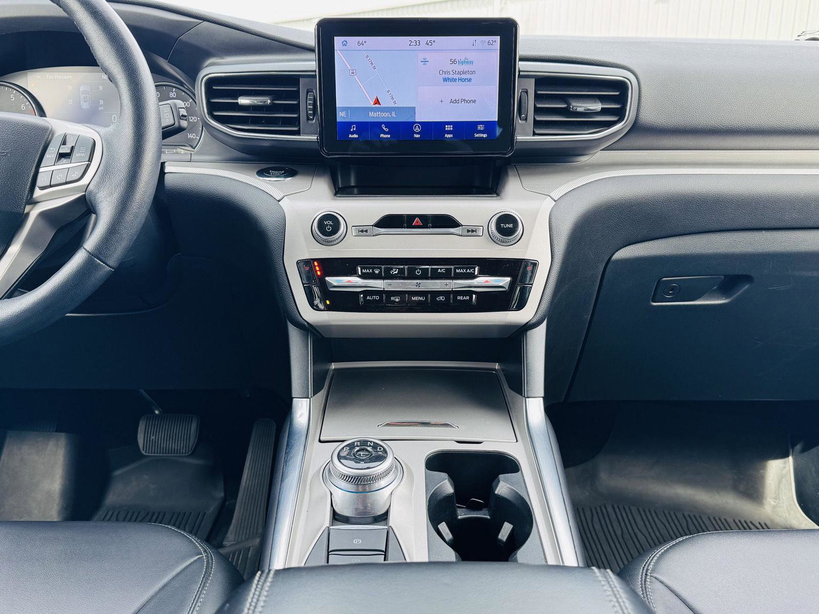 Used 2023 Ford Explorer XLT w/ Equipment Group 202A AWD/4WD image 25