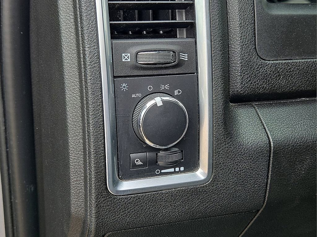 Used 2024 RAM 1500 Classic Warlock RWD image 23