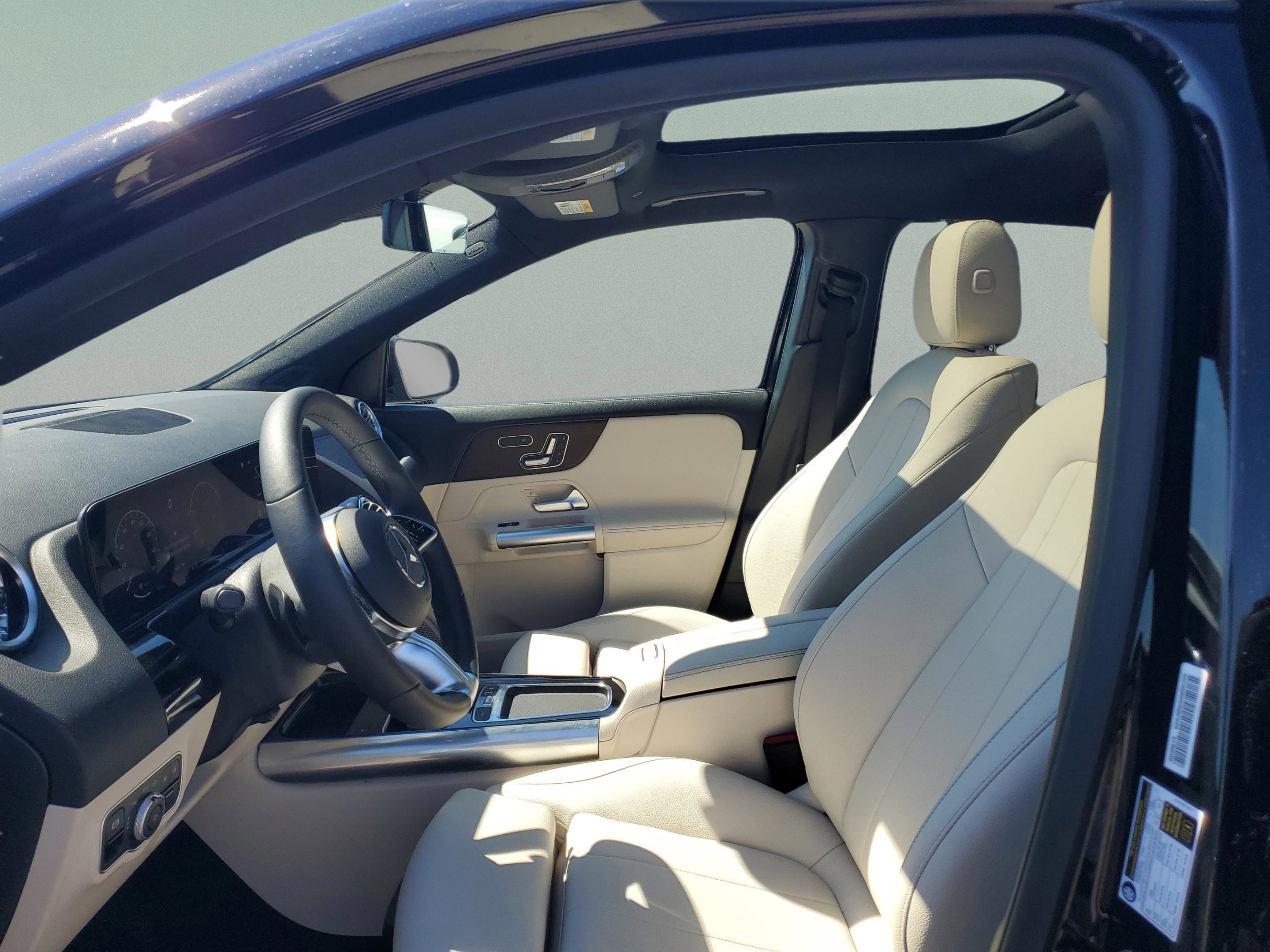 Certified 2025 Mercedes-Benz GLA 250 image 20