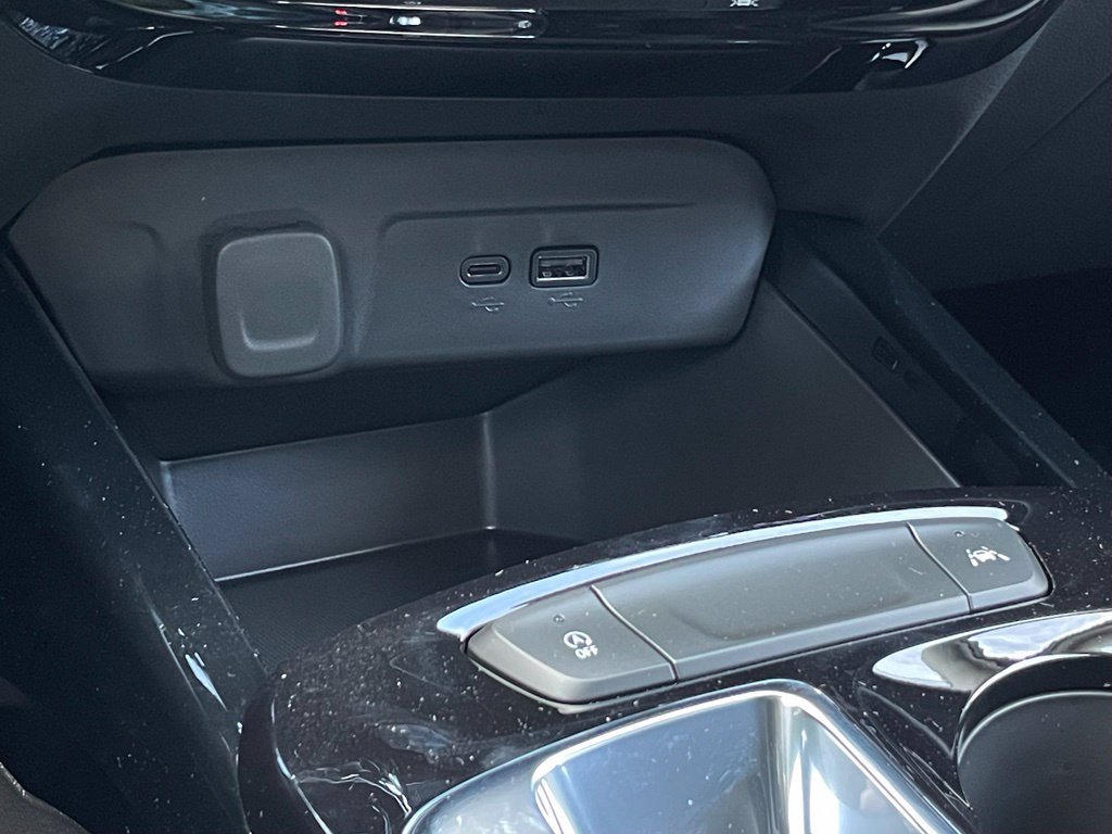 New 2026 Chevrolet Trax LT w/ LT Convenience Package FWD image 20