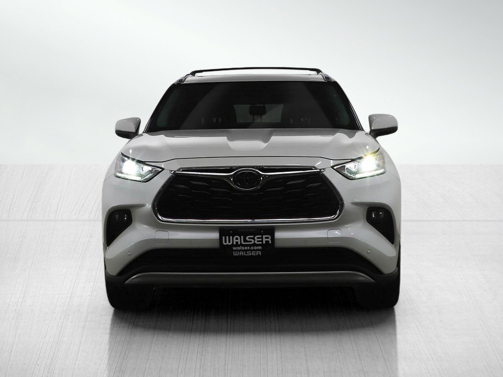 Used 2020 Toyota Highlander Platinum image 8