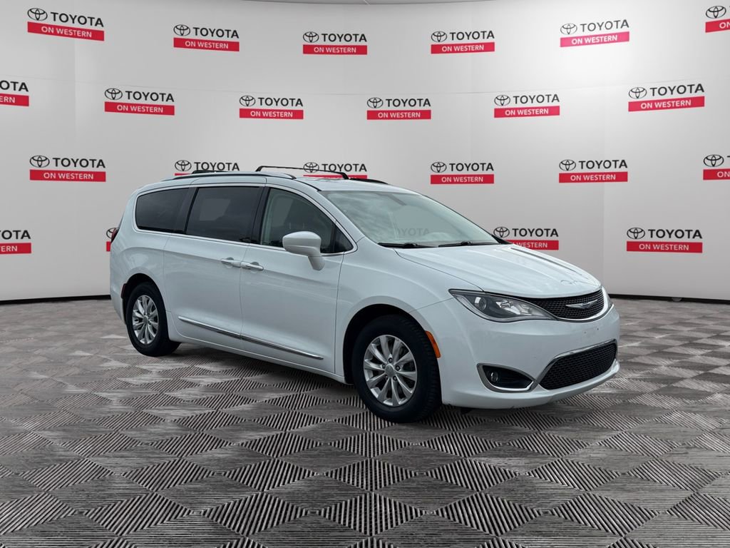 Used 2019 Chrysler Pacifica Touring-L