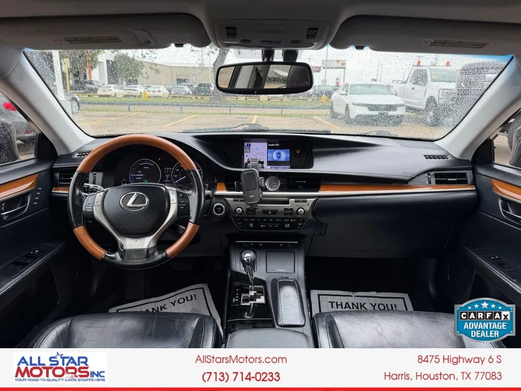 Used 2013 Lexus ES 300h w/ Luxury Pkg FWD image 26