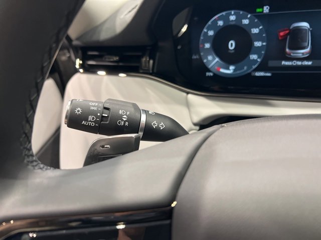 Used 2025 Land Rover Range Rover Evoque S image 34