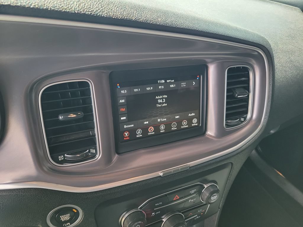 Used 2020 Dodge Charger SXT RWD image 27