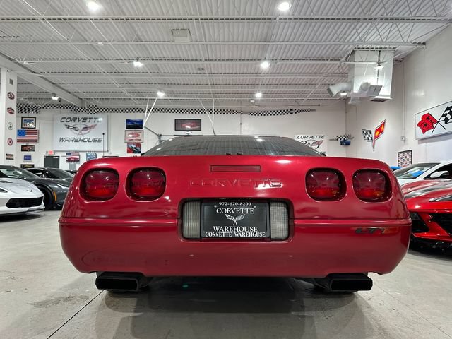 Used 1994 Chevrolet Corvette Coupe RWD image 21