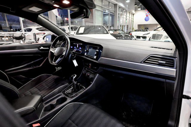 Used 2024 Volkswagen Jetta Sport image 25