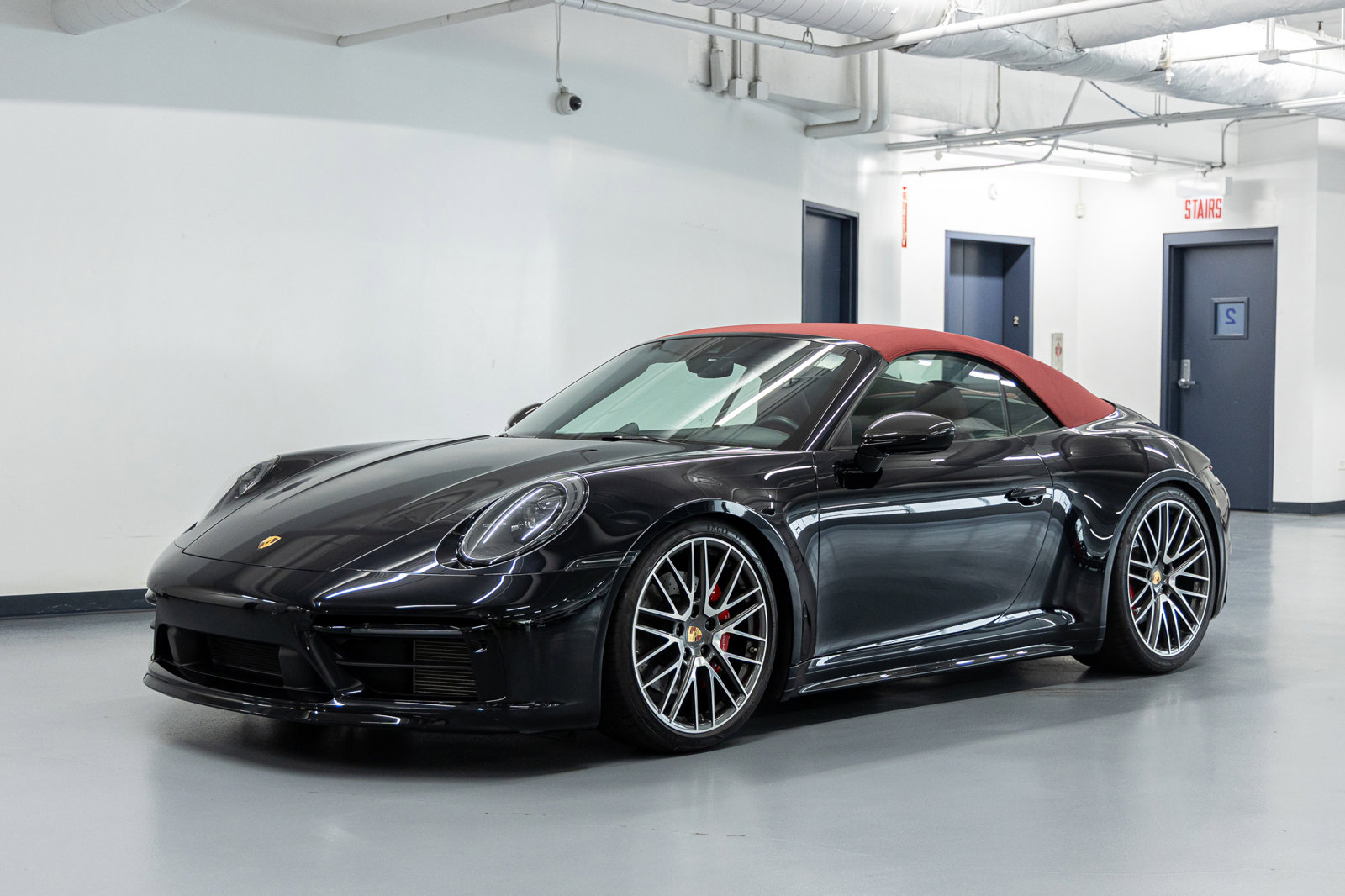 Used 2023 Porsche 911 Carrera S RWD image 4