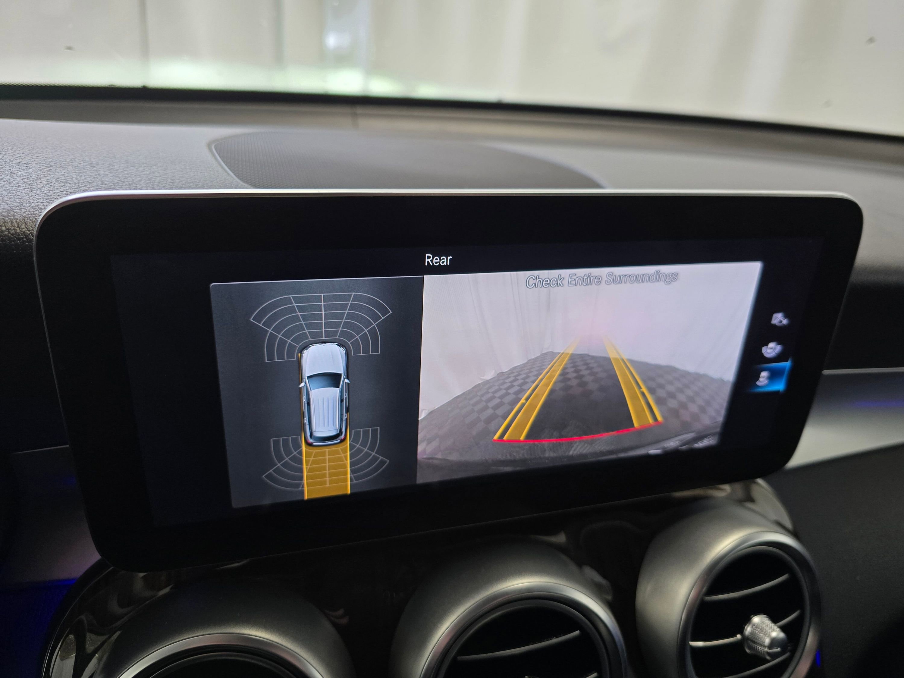 Used 2022 Mercedes-Benz GLC 300 4MATIC image 39