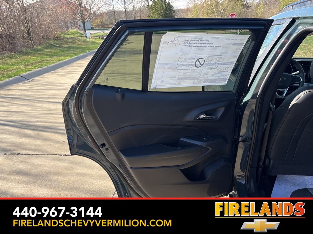 New 2026 Chevrolet Trax LT w/ Midnight Edition image 34