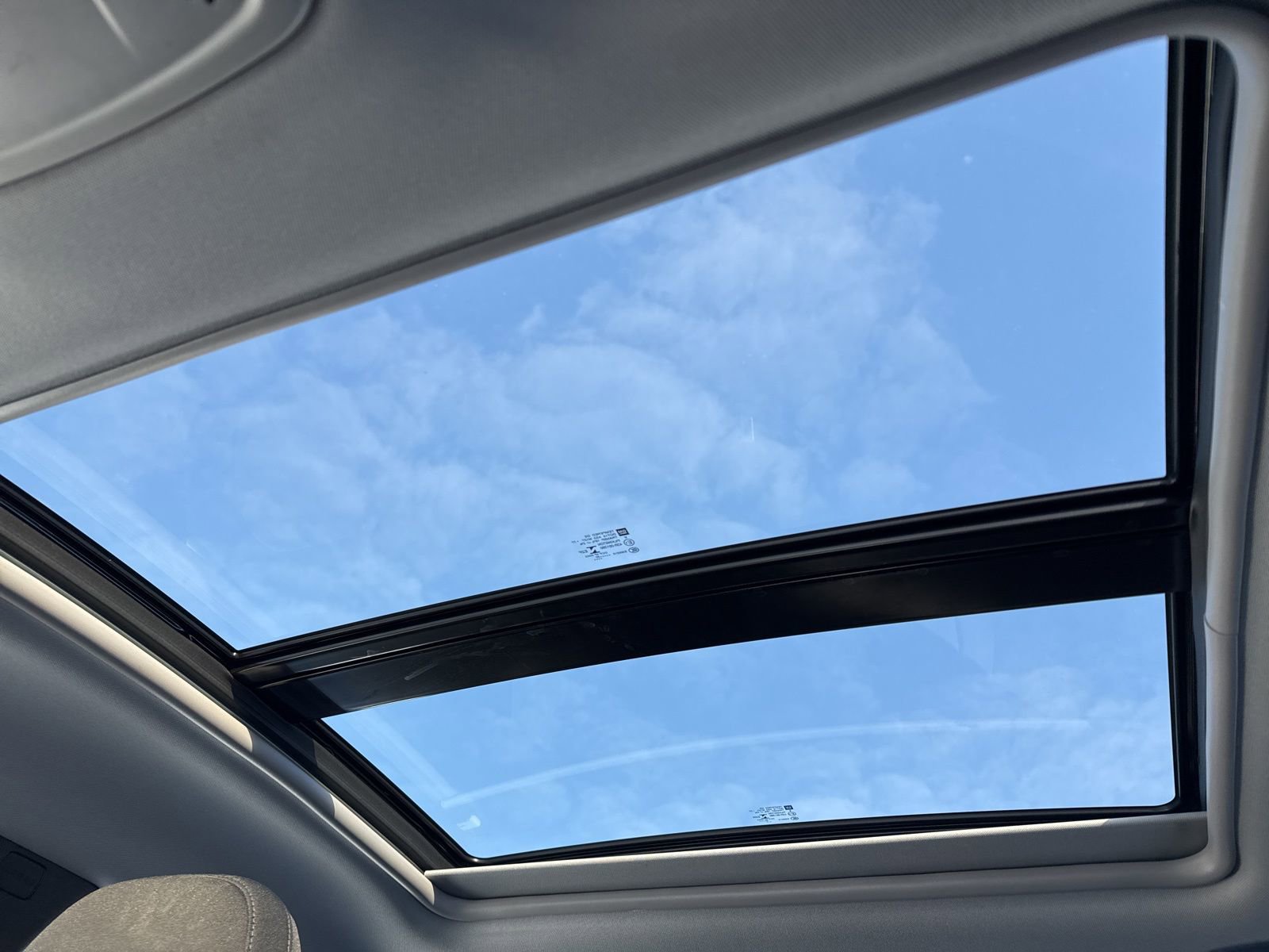 Used 2023 Chevrolet Malibu LT image 9