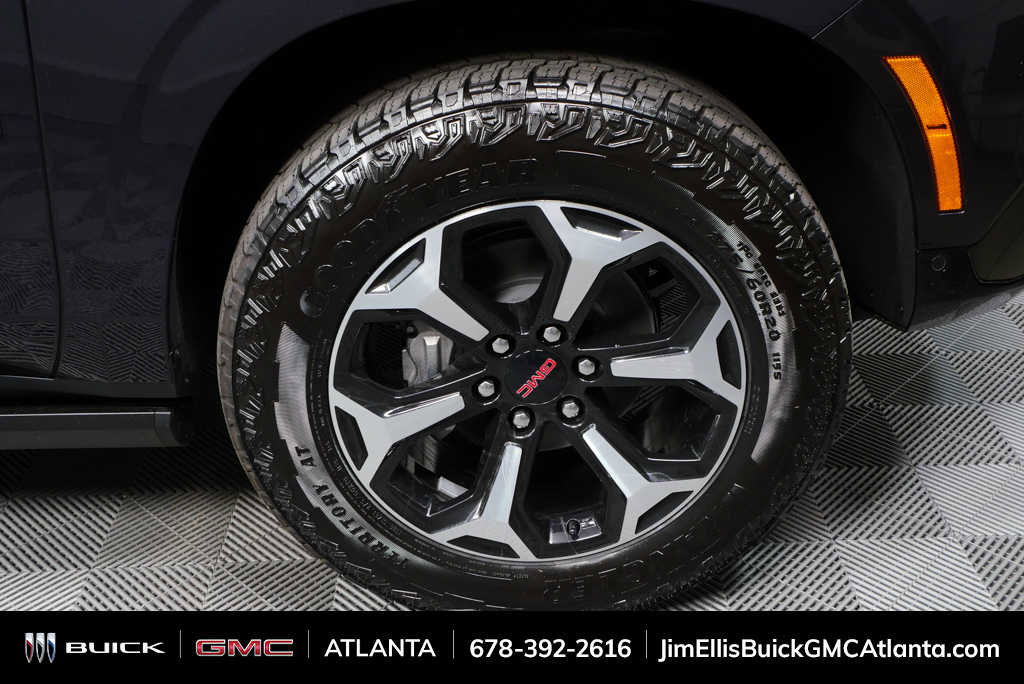 New 2026 GMC Yukon AT4 AWD/4WD image 41
