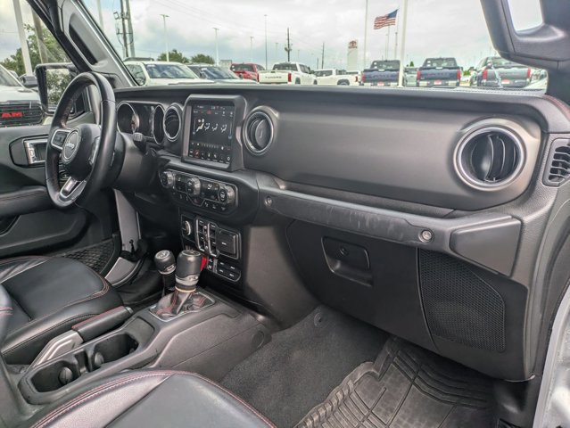 Used 2022 Jeep Gladiator Rubicon w/ LED Lighting Group AWD/4WD image 17