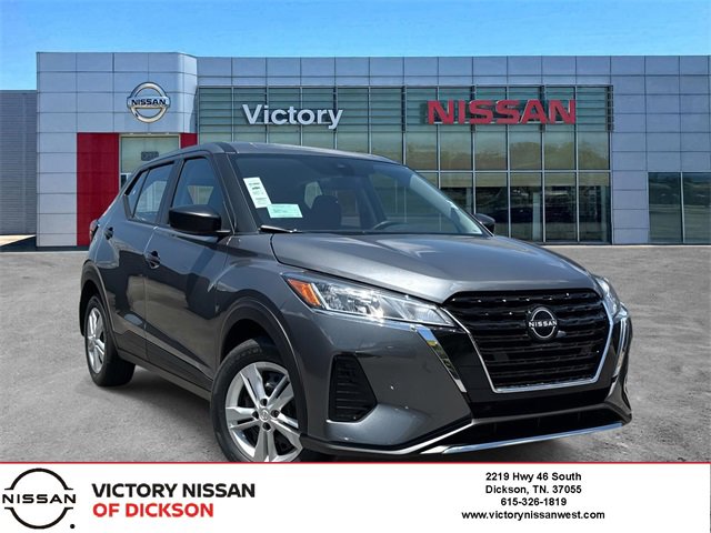New 2025 Nissan Kicks Play S