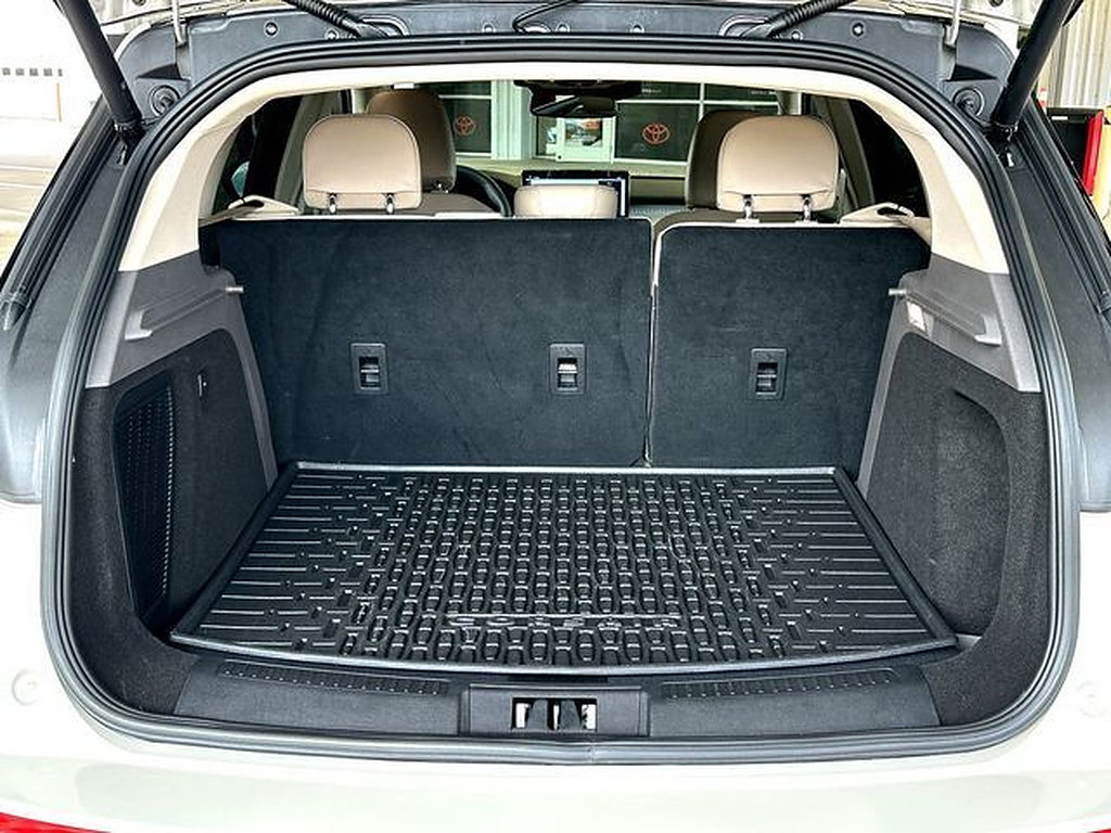 Used 2023 Lincoln Corsair FWD image 31