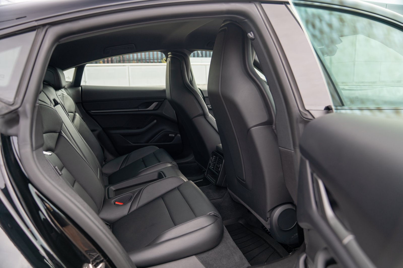 Certified 2025 Porsche Taycan RWD image 23