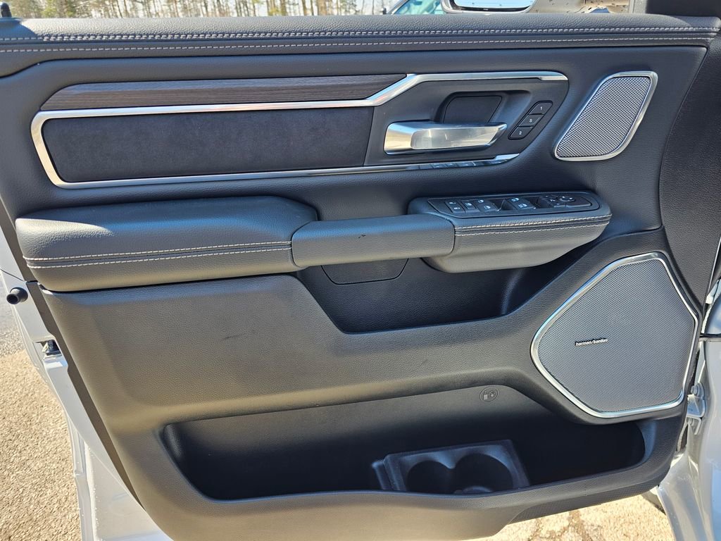 New 2026 RAM 1500 Laramie AWD/4WD image 13