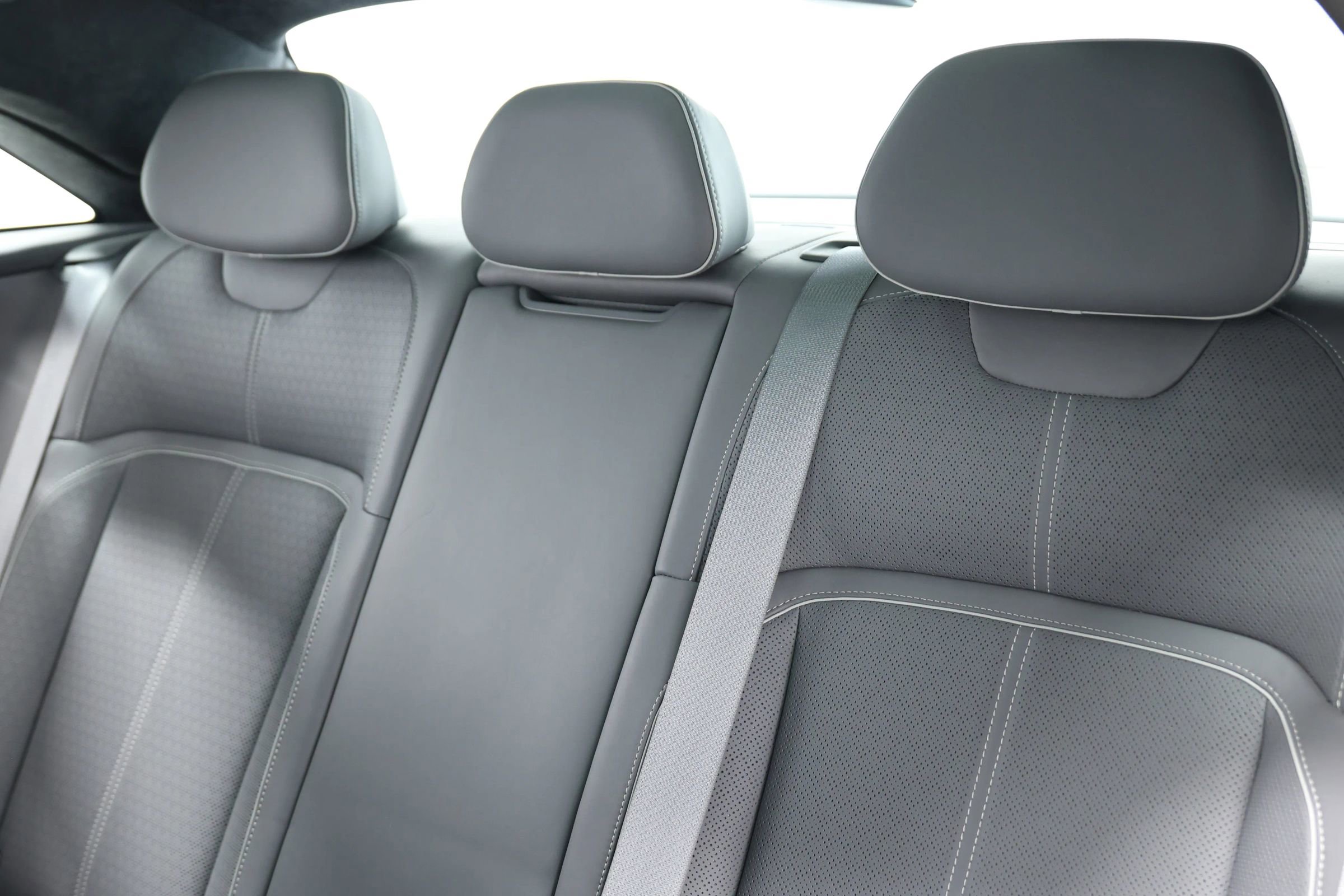 Used 2023 Lucid Air Grand Touring image 49