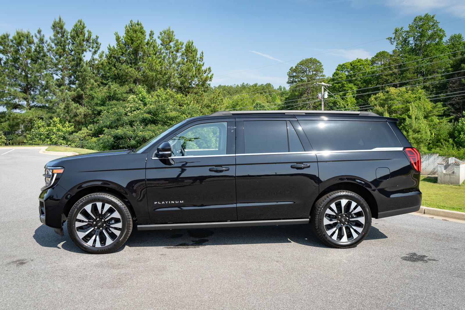 New 2027 Ford Expedition Max Platinum w/ Driver's Package AWD/4WD image 12