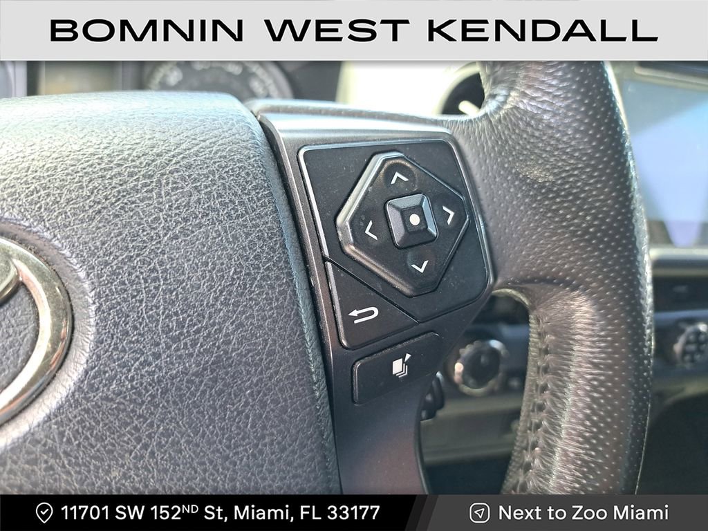 Used 2017 Toyota Tacoma SR image 20