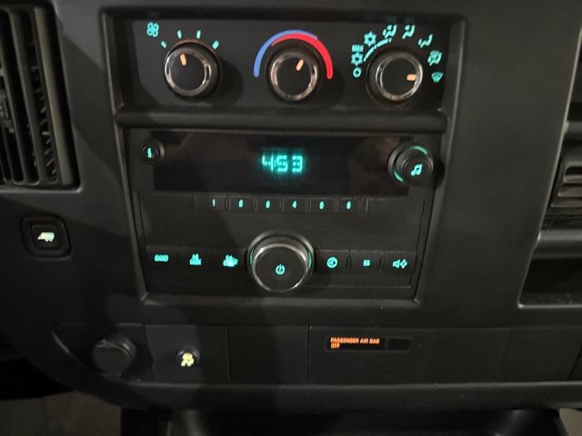 Used 2011 GMC Savana 1500 RWD image 19