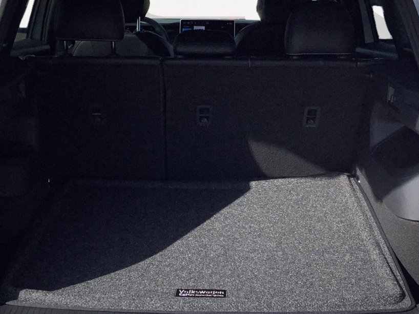 New 2026 Volkswagen Tiguan SE R-Line FWD image 27