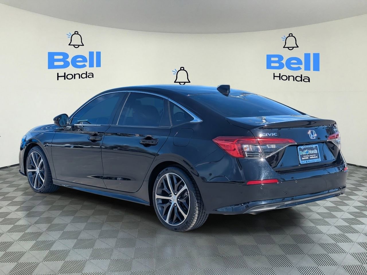 Certified 2022 Honda Civic Touring image 3