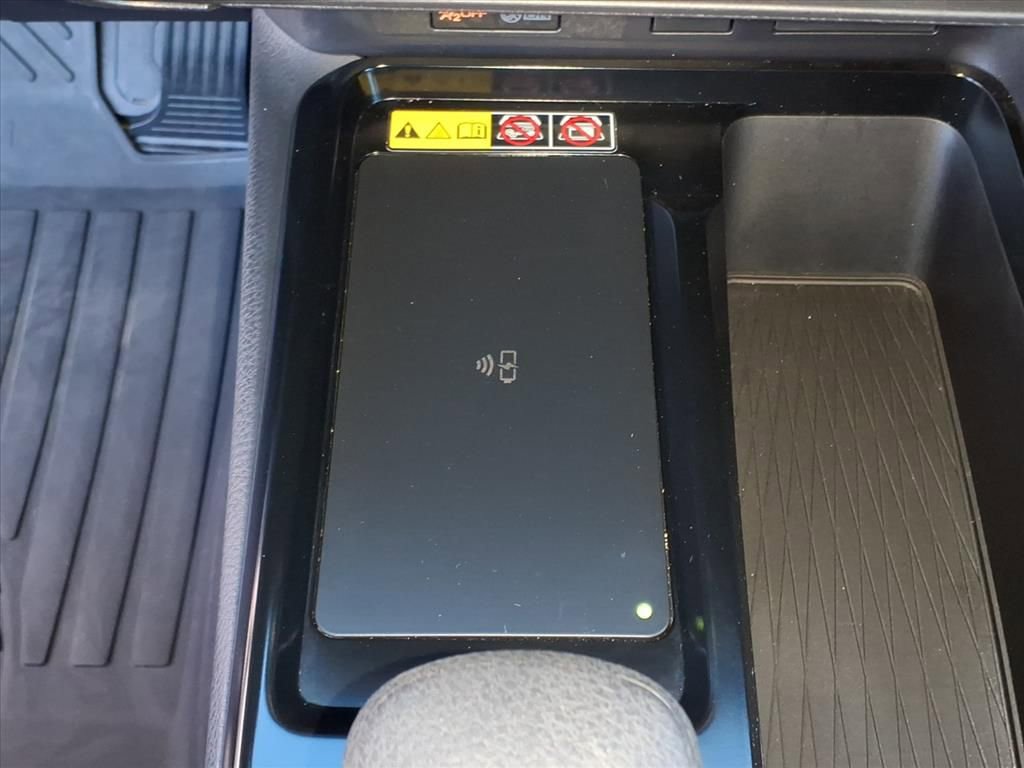 Certified 2025 Toyota Camry LE image 13