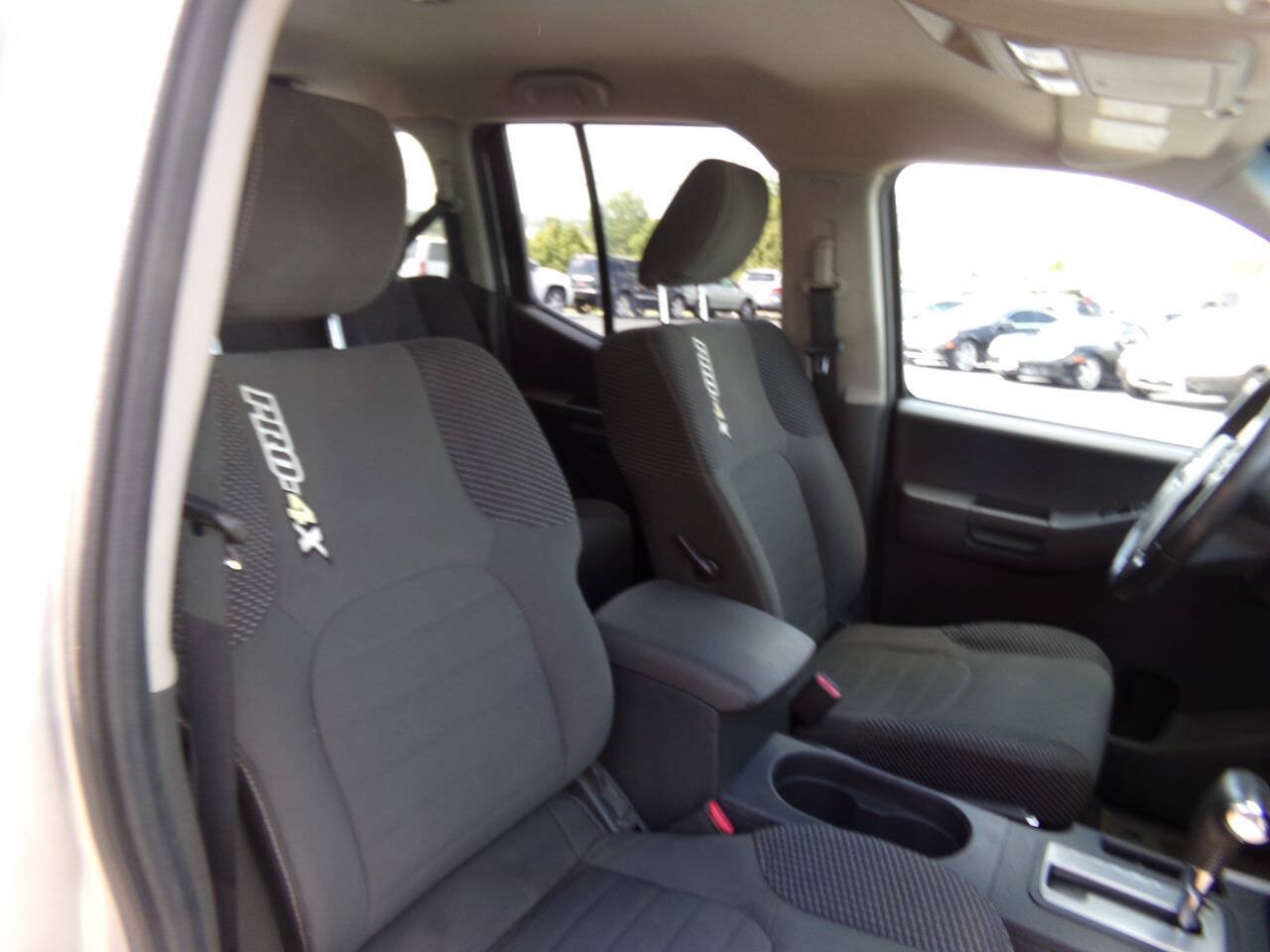Used 2013 Nissan Xterra S AWD/4WD image 32