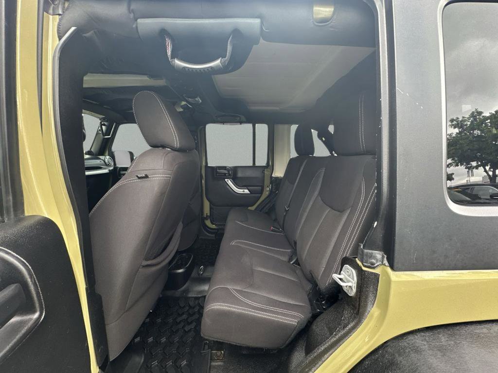 Used 2013 Jeep Wrangler Unlimited Rubicon w/ Connectivity Group image 30