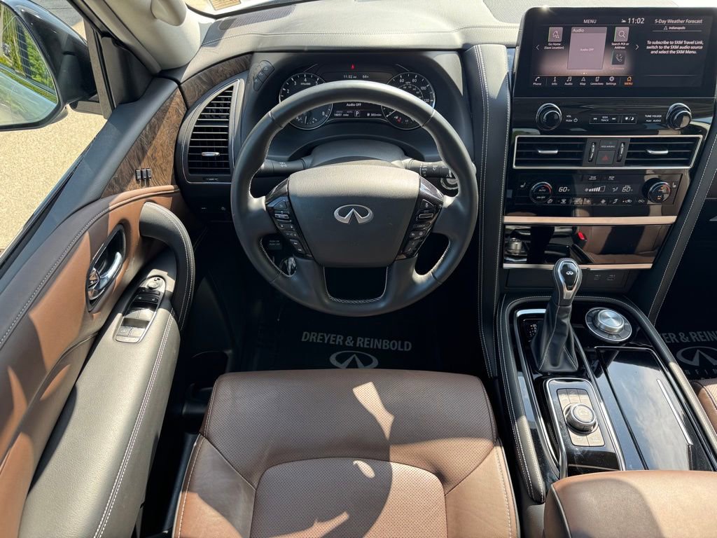 Used 2024 INFINITI QX80 Premium Select w/ Cargo Package AWD/4WD image 18