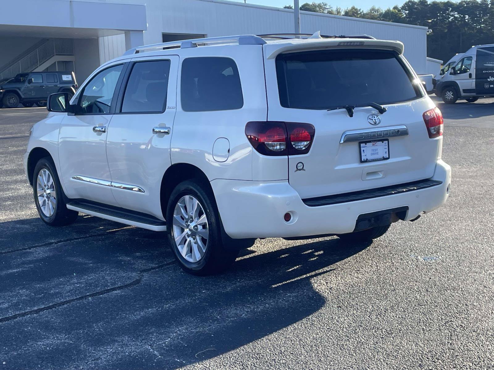 Used 2018 Toyota Sequoia Platinum RWD image 10