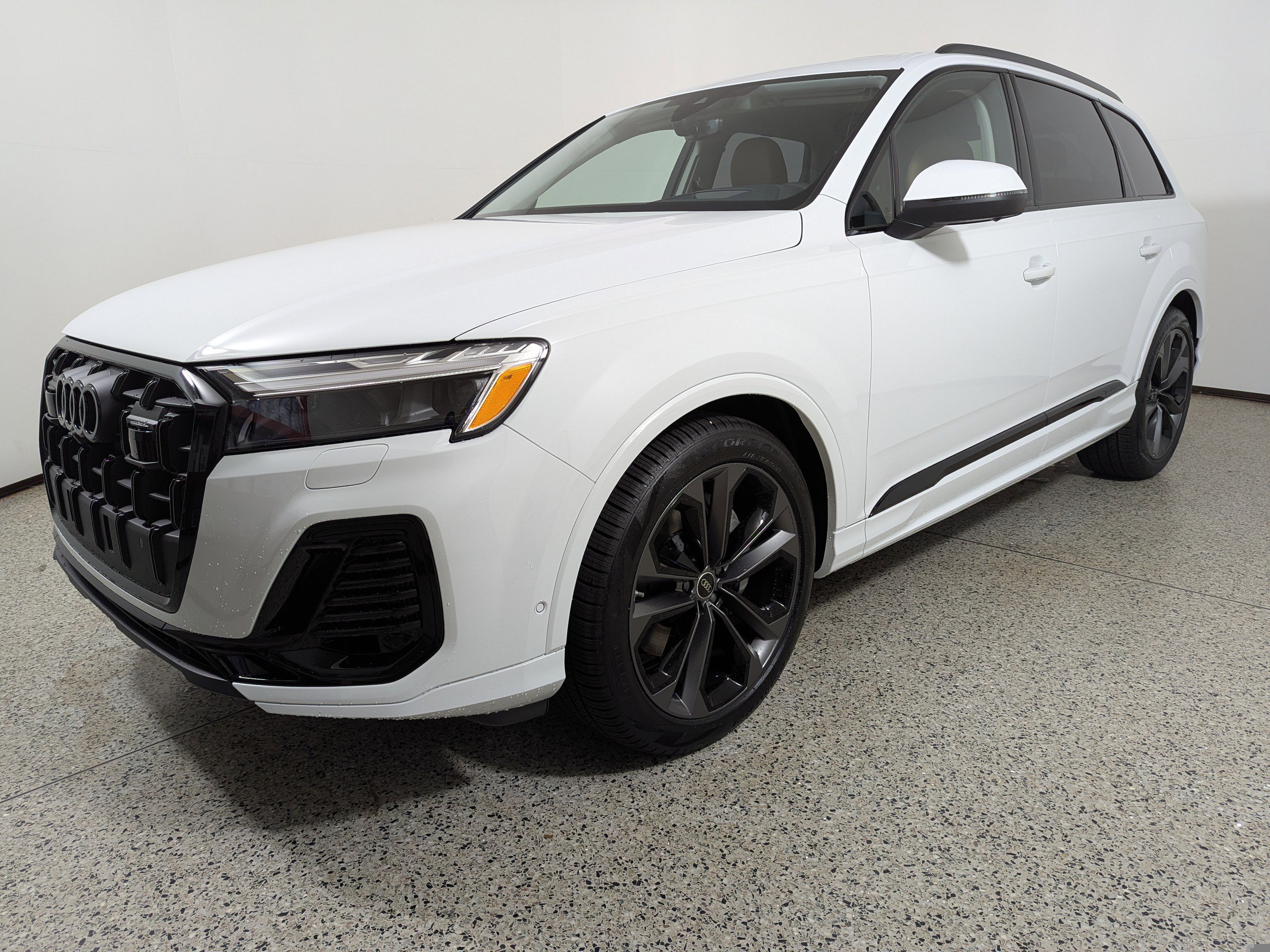 New 2026 Audi Q7 3.0T Prestige image 3