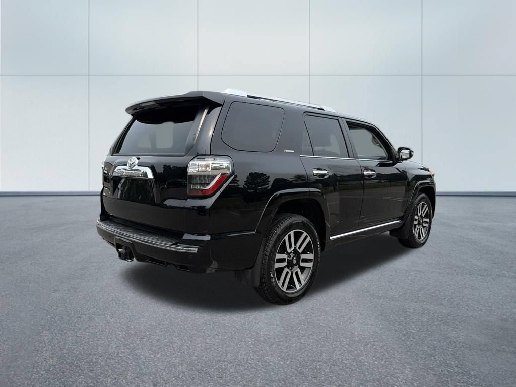 Used 2024 Toyota 4Runner Limited AWD/4WD image 5