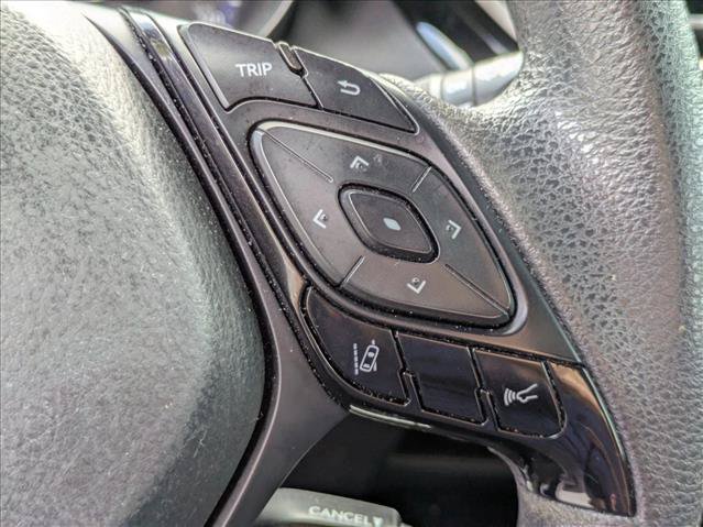 Used 2019 Toyota C-HR LE FWD image 6