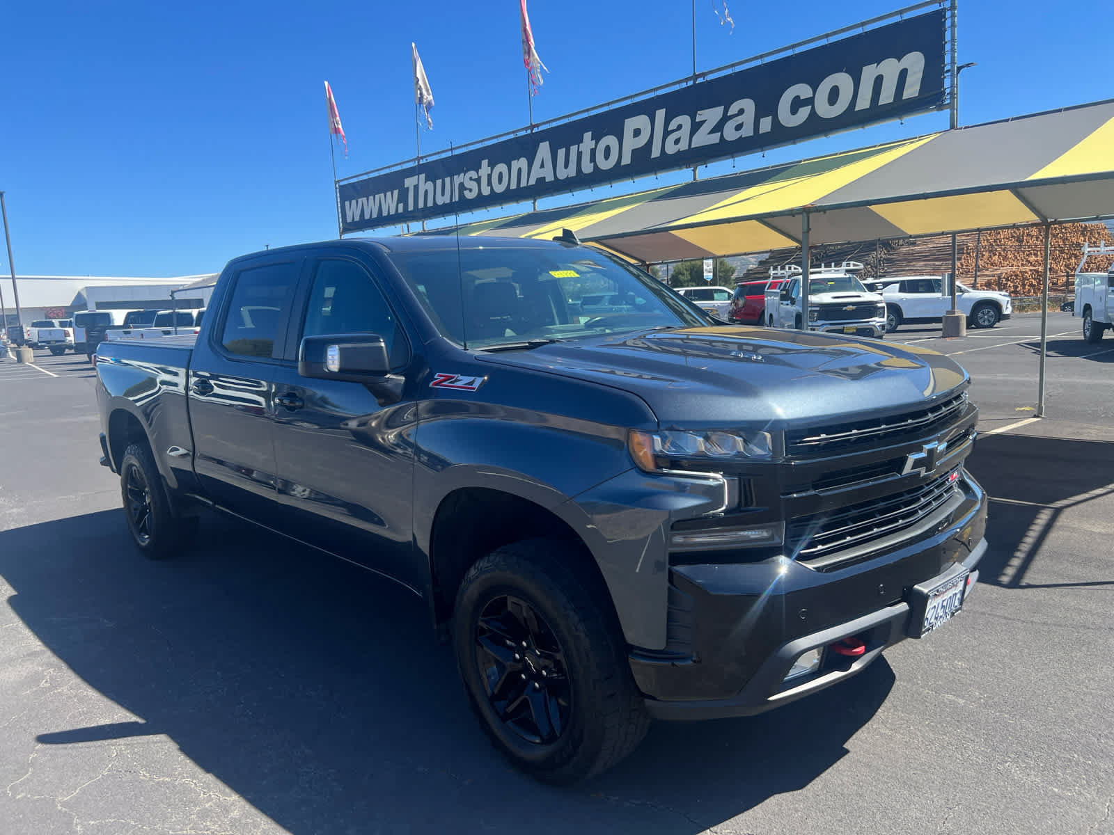 Used 2021 Chevrolet Silverado 1500 LT Trail Boss w/ Convenience Package II AWD/4WD image 2