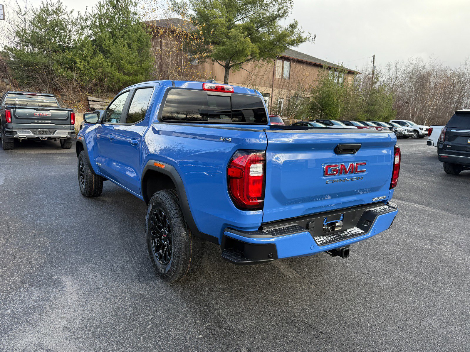 New 2026 GMC Canyon Elevation w/ Technology Package image 3