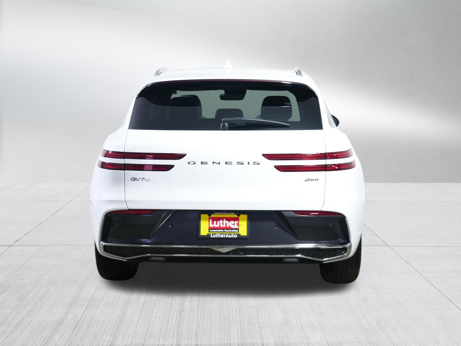 Used 2026 Genesis GV70 2.5T Advanced image 6